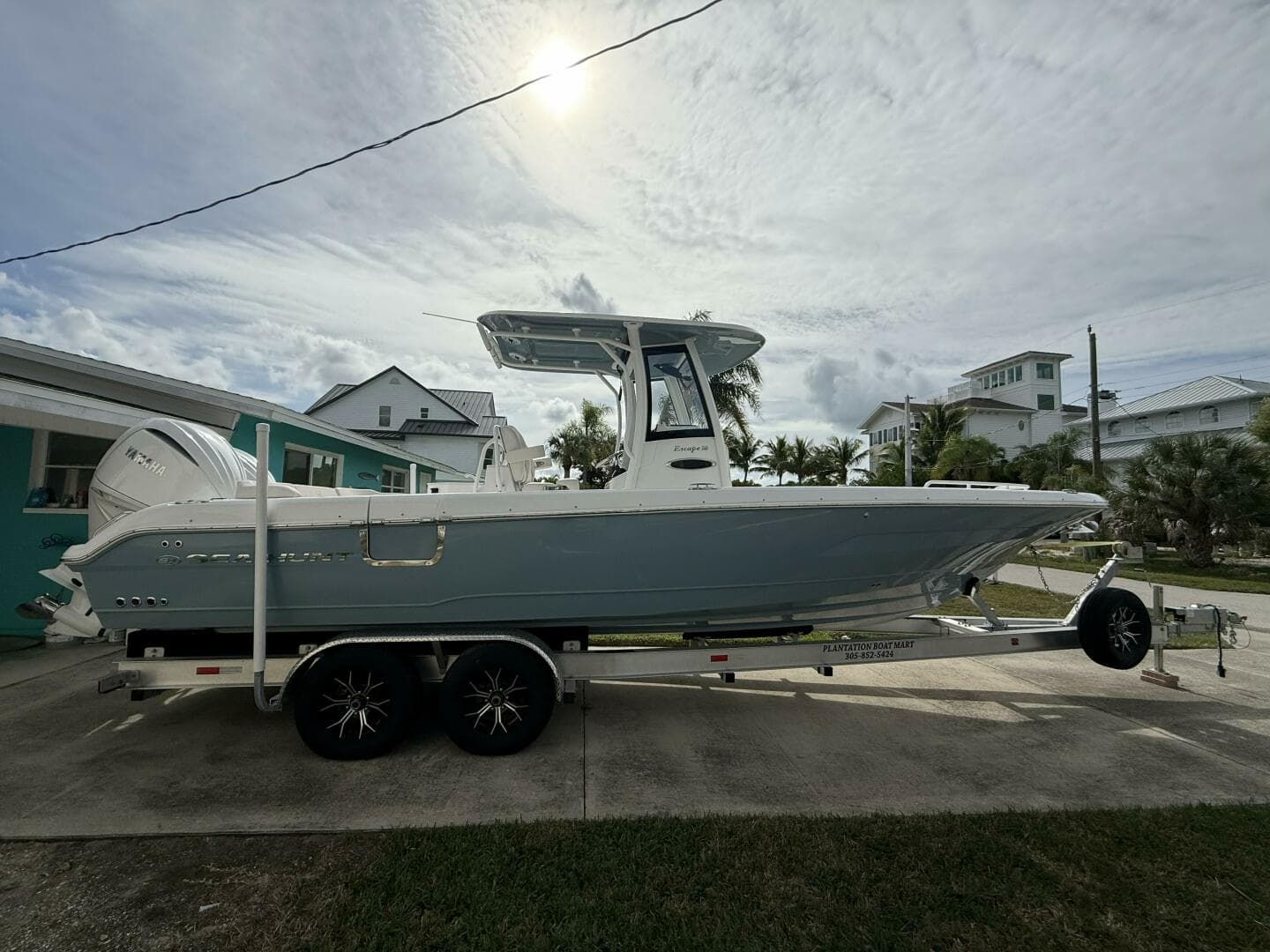 2025 Sea Hunt Escape 28 Center Console — photo 2