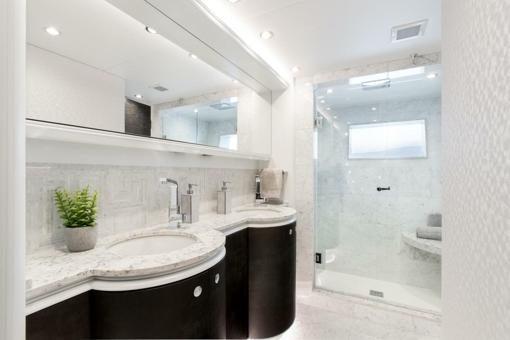 2020 Crescent — photo 9