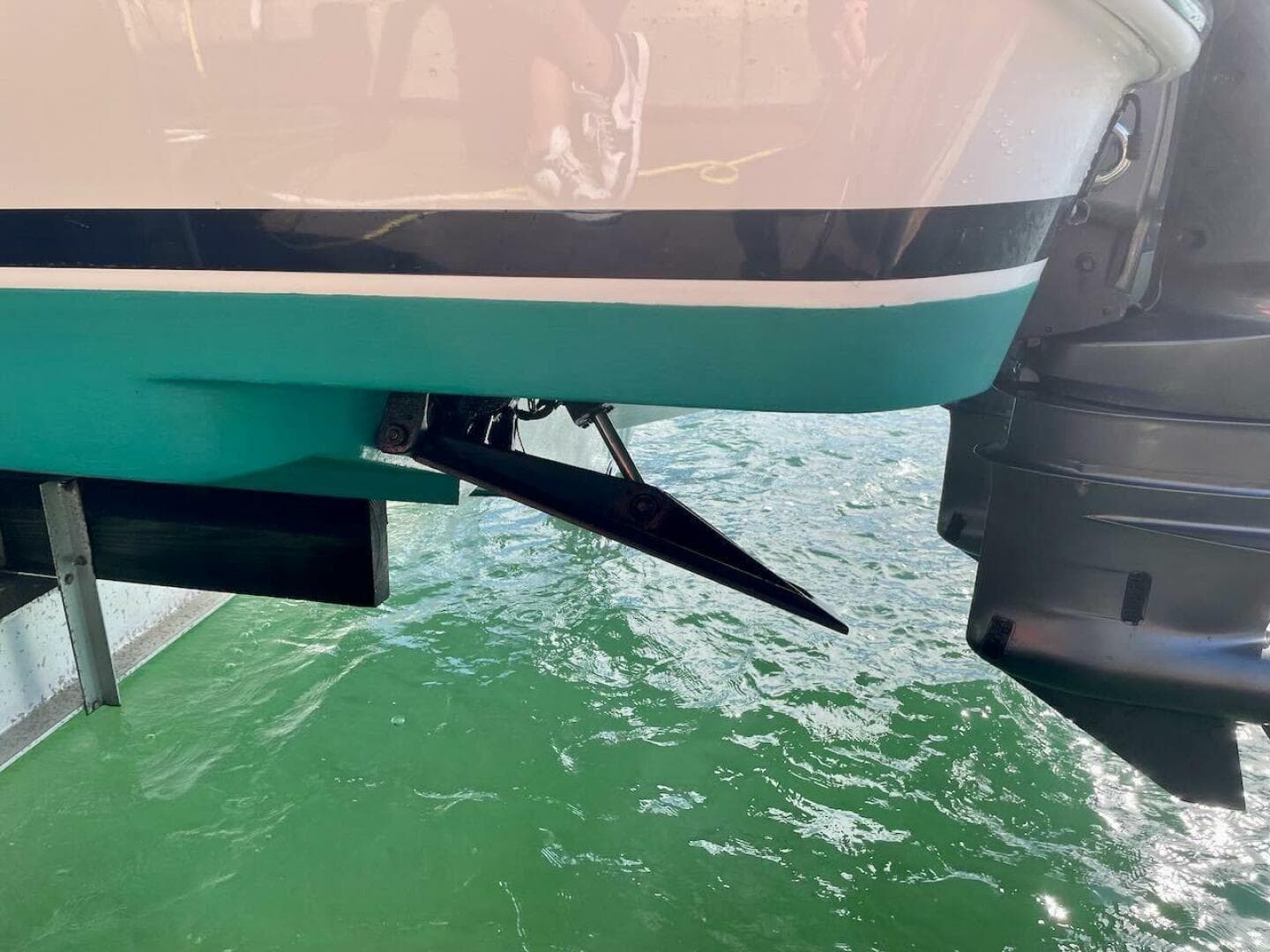 2013 Bahama 37 CC — photo 32