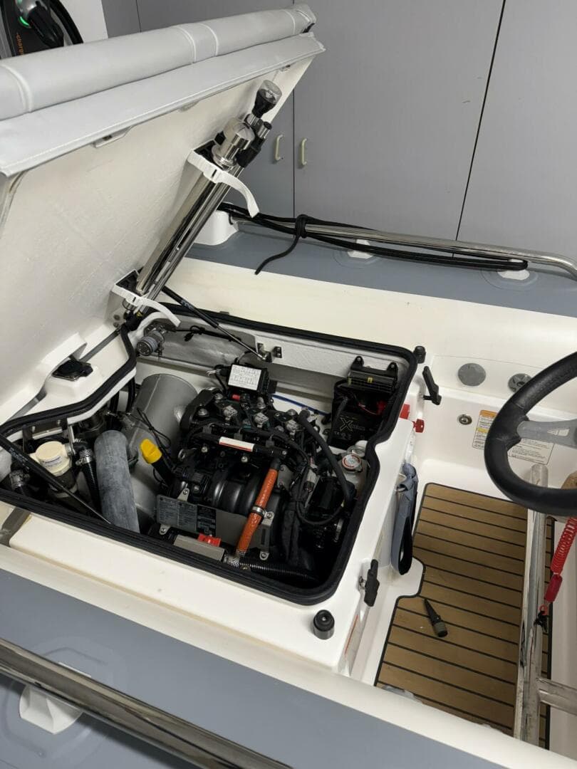 2024 Williams Jet Tenders 345 Sport Jet — photo 2