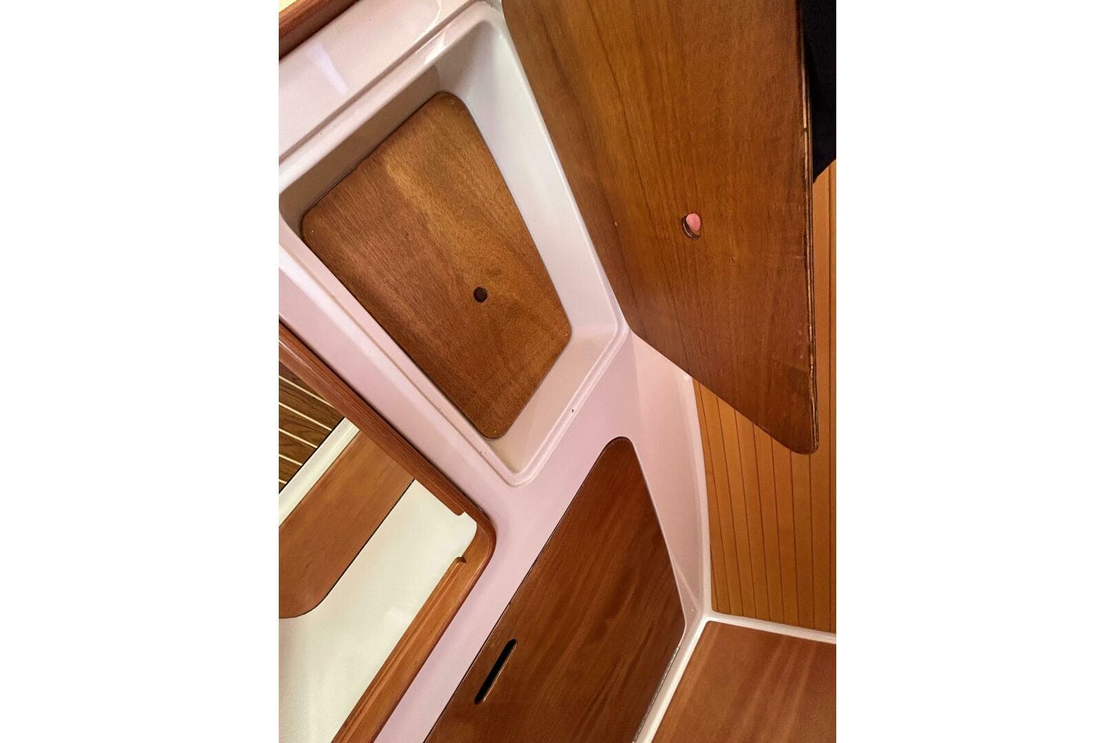 2008 Back Cove 33 — photo 42