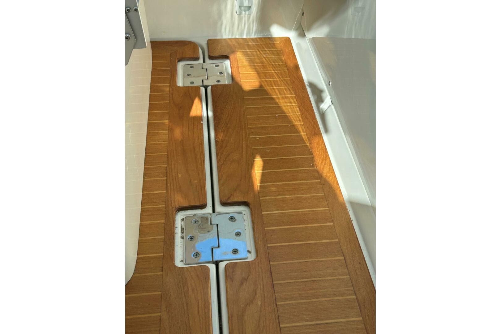 2008 Back Cove 33 — photo 30