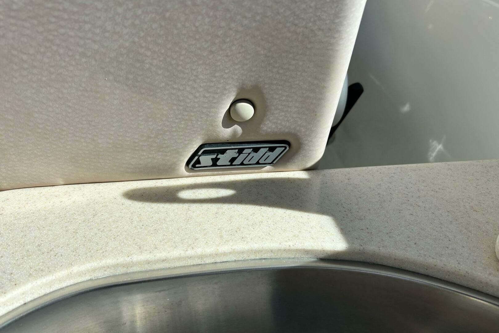 2008 Back Cove 33 — photo 11