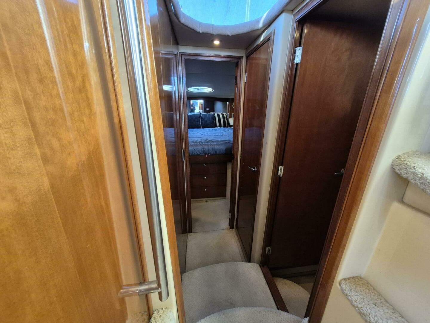 2006 Meridian 411 Sedan — photo 10