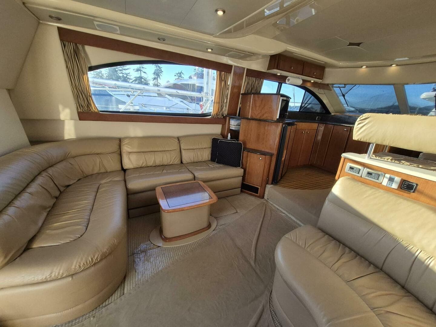 2006 Meridian 411 Sedan — photo 4