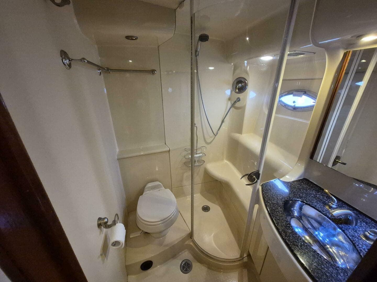 2006 Meridian 411 Sedan — photo 14