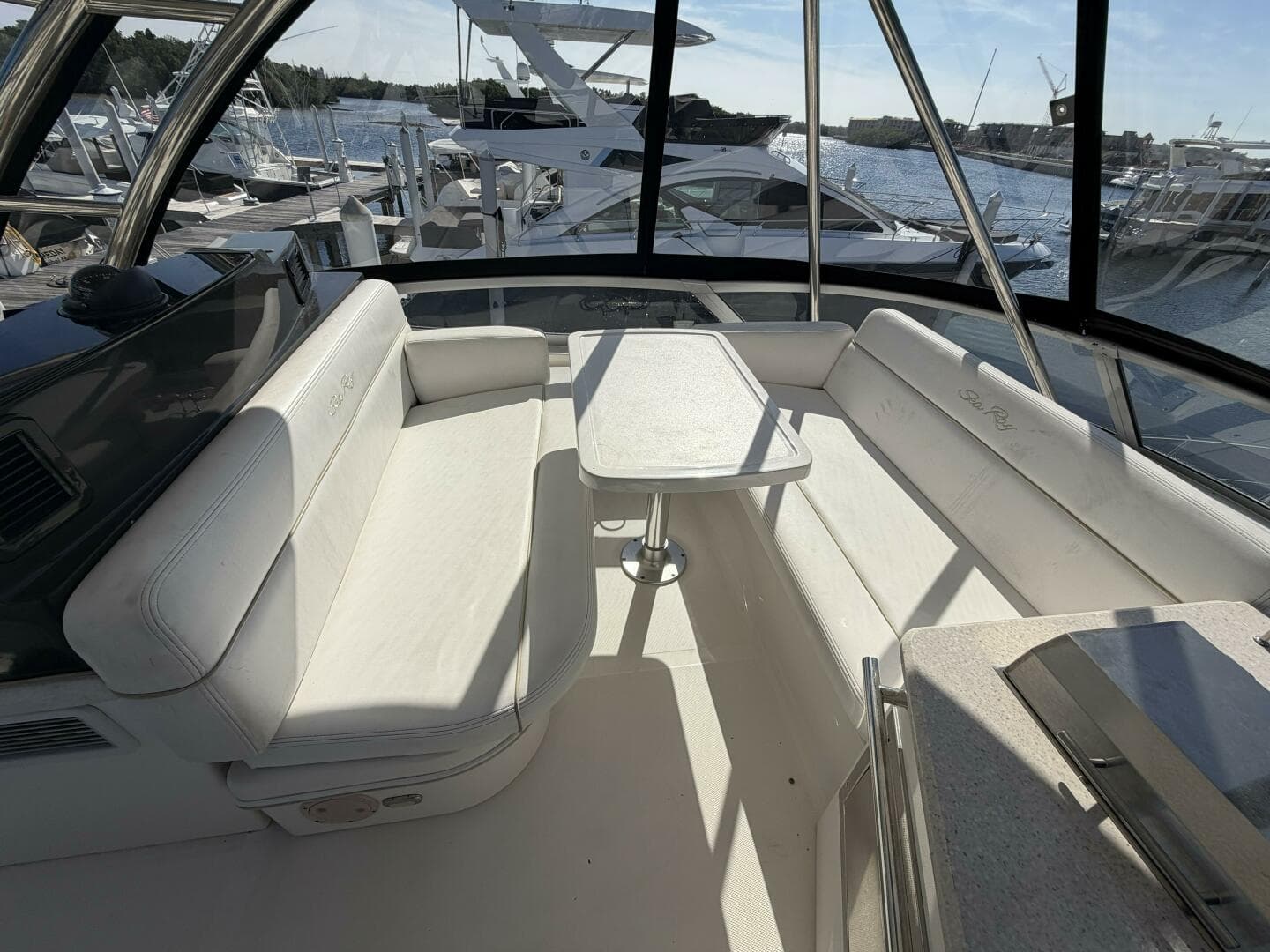 2008 Sea Ray 47 Sedan Bridge — photo 11