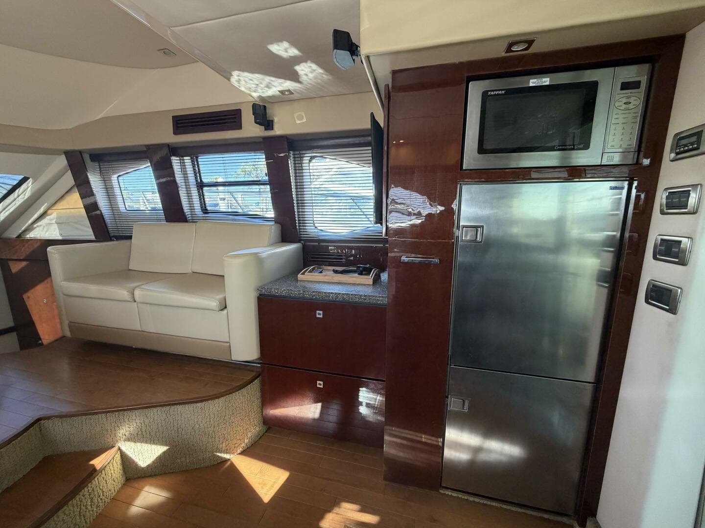 2008 Sea Ray 47 Sedan Bridge — photo 19