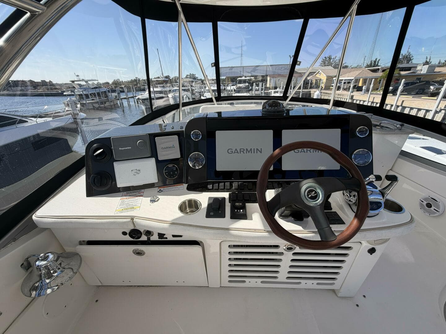2008 Sea Ray 47 Sedan Bridge — photo 2