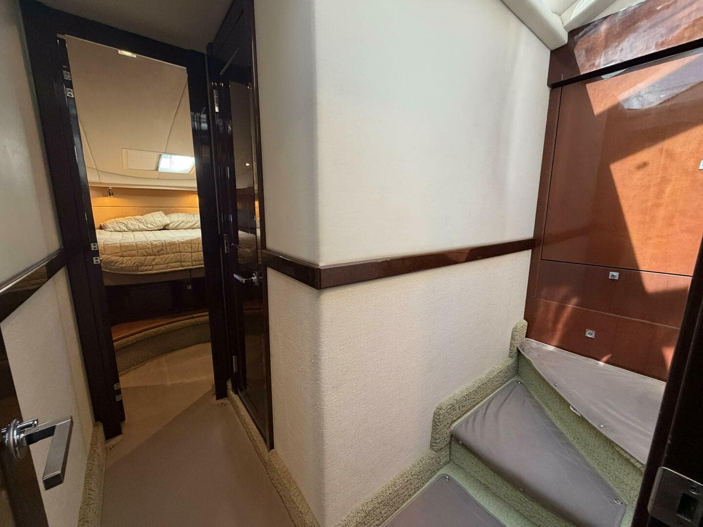 2008 Sea Ray 47 Sedan Bridge — photo 21