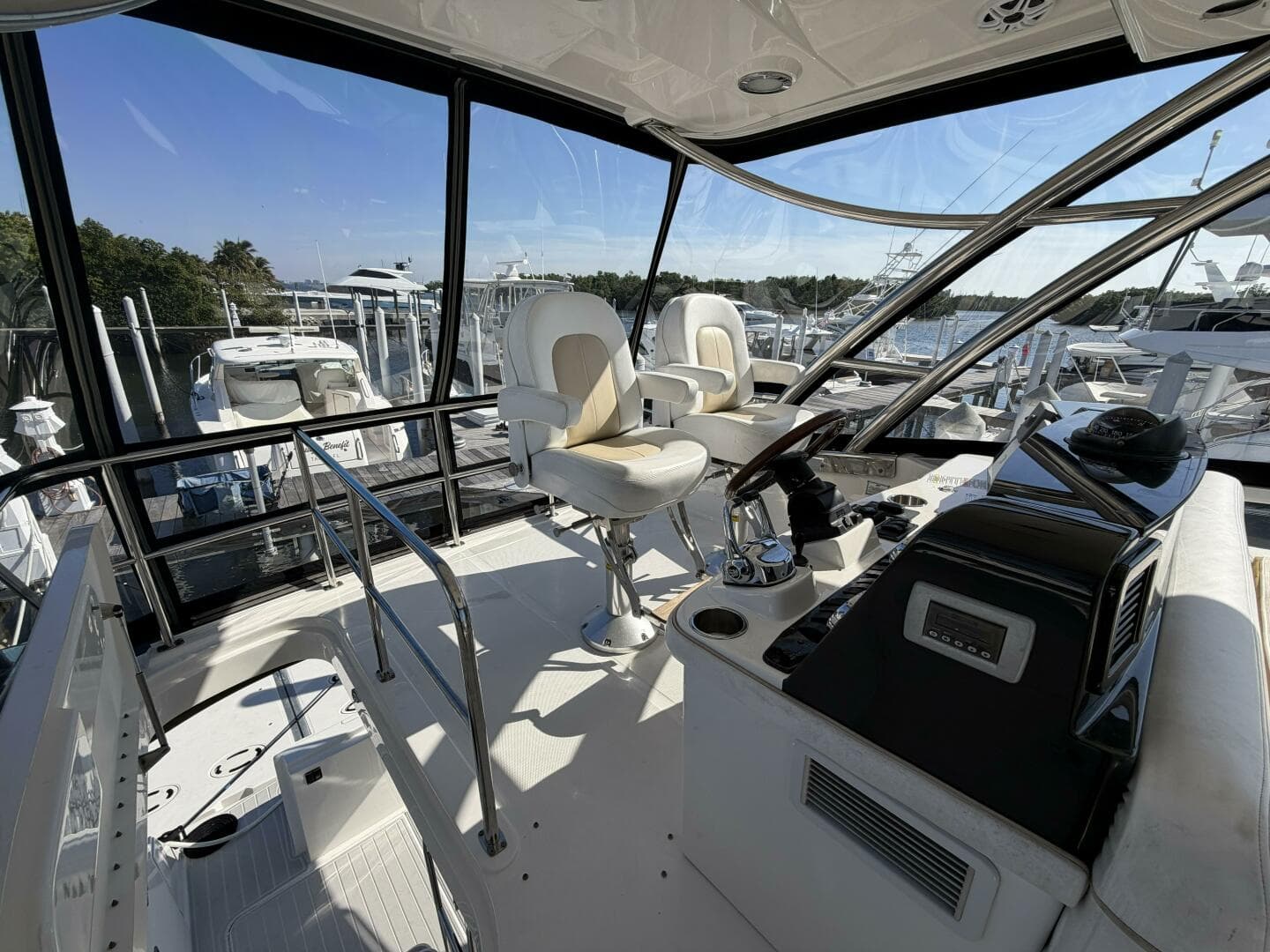 2008 Sea Ray 47 Sedan Bridge — photo 7