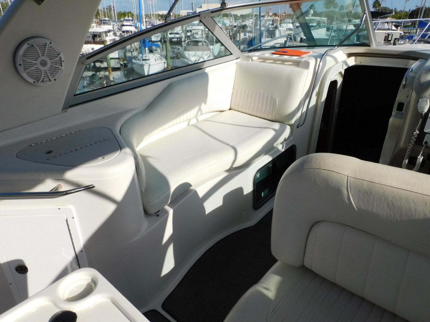 2006 Monterey 302 Sport Cruiser — photo 20
