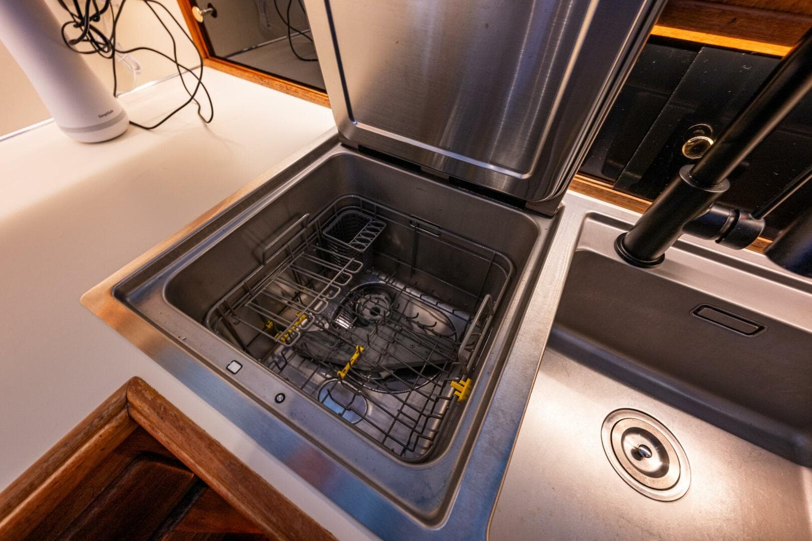 1991 Tollycraft 48 — photo 34