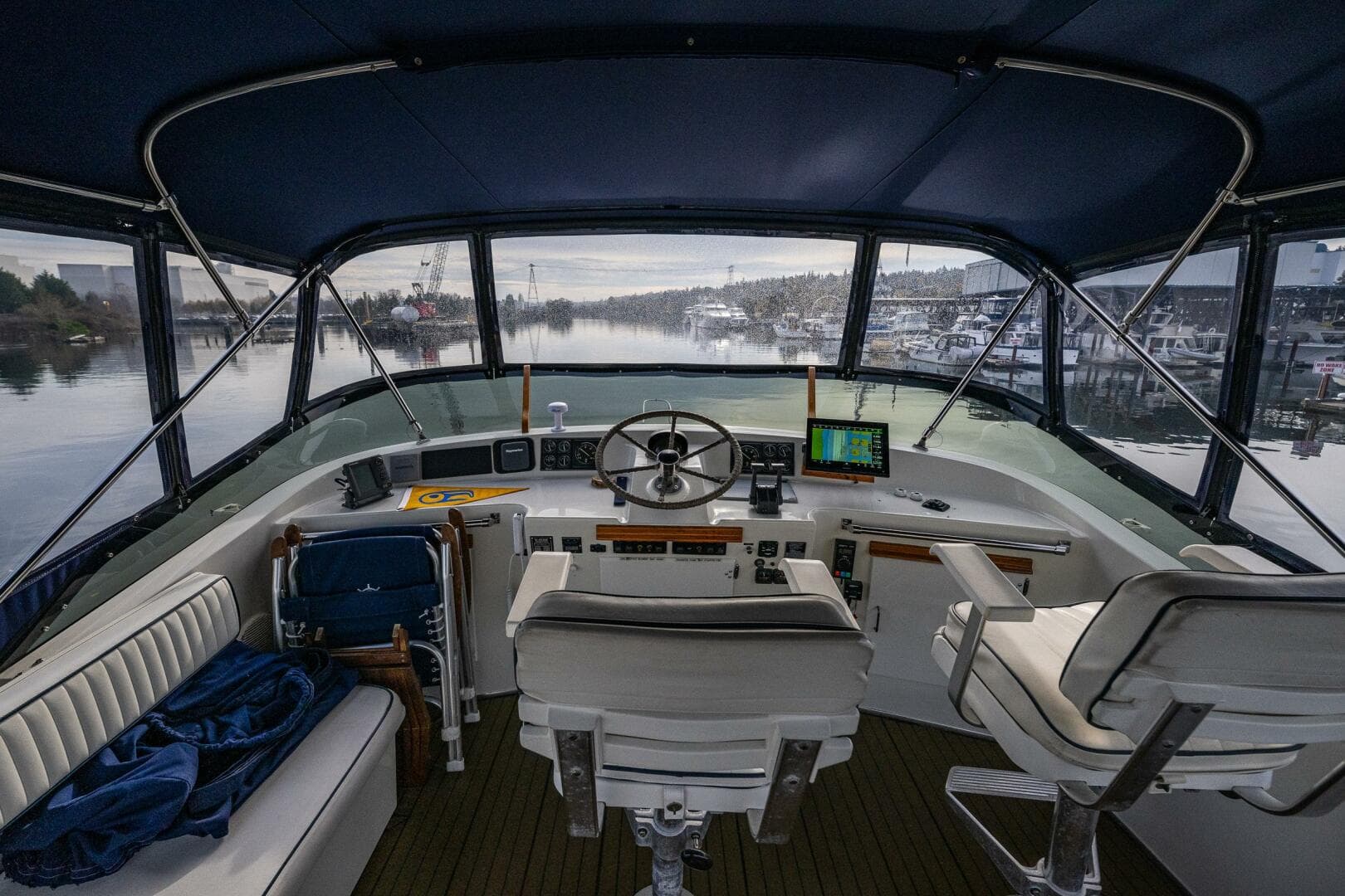 1991 Tollycraft 48 — photo 21