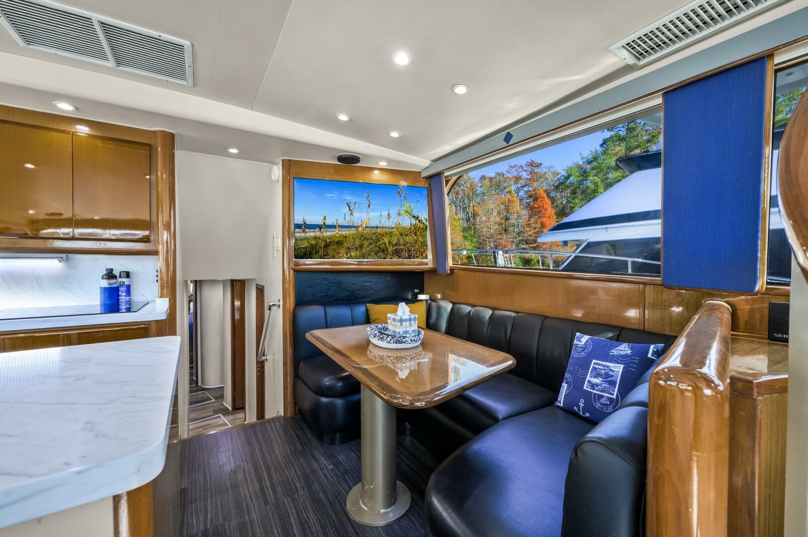 1999 Viking 58 Enclosed Flybridge — photo 18