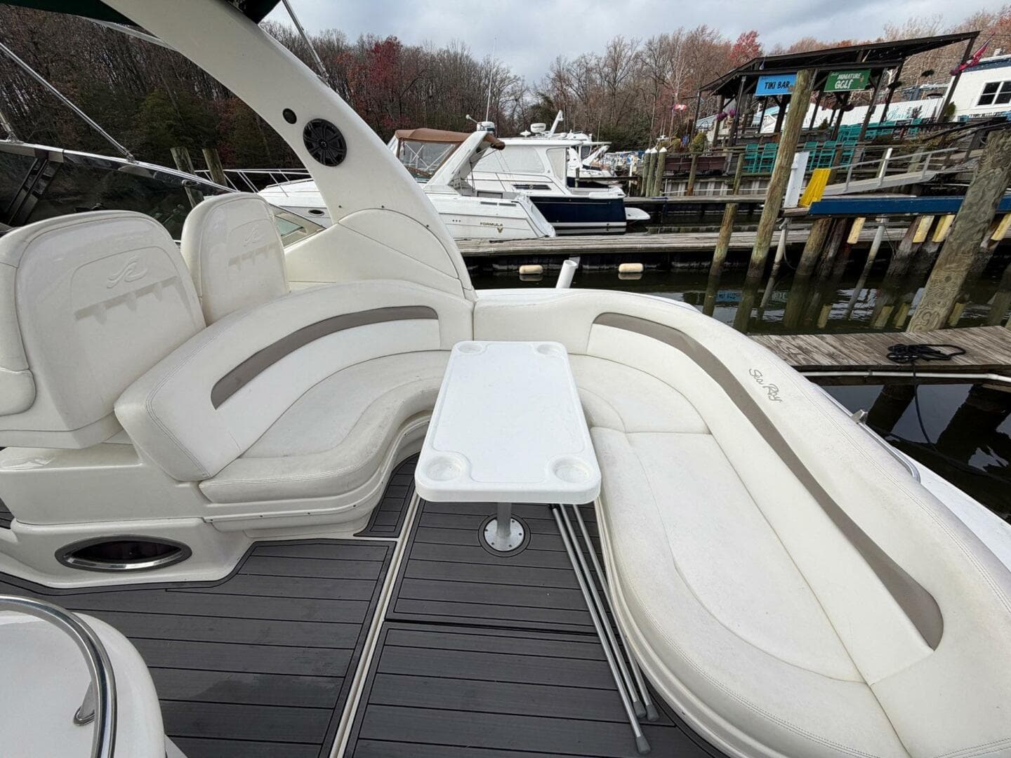 2004 Sea Ray 340 Sundancer — photo 5