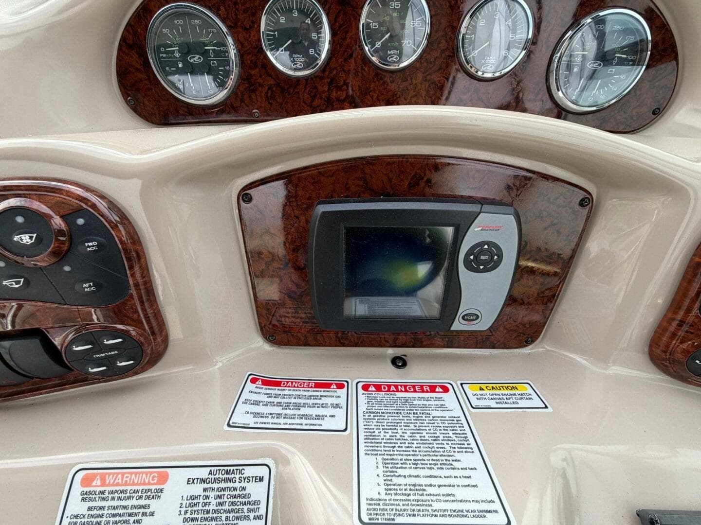 2004 Sea Ray 340 Sundancer — photo 12