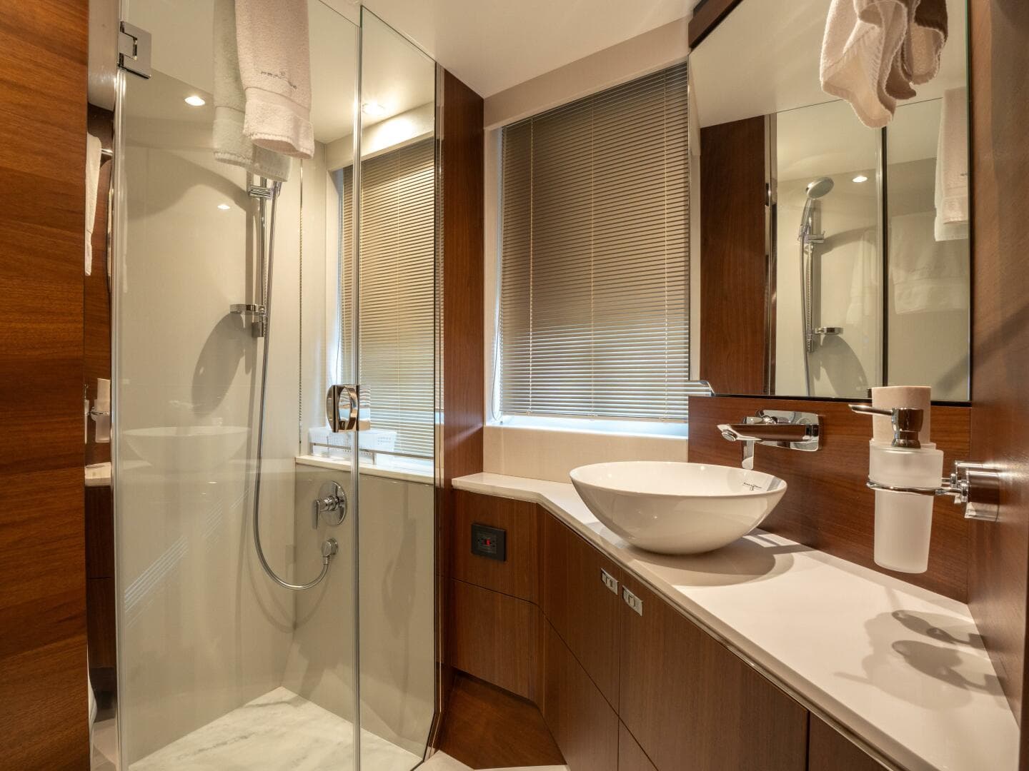 2020 Princess S66 — photo 48