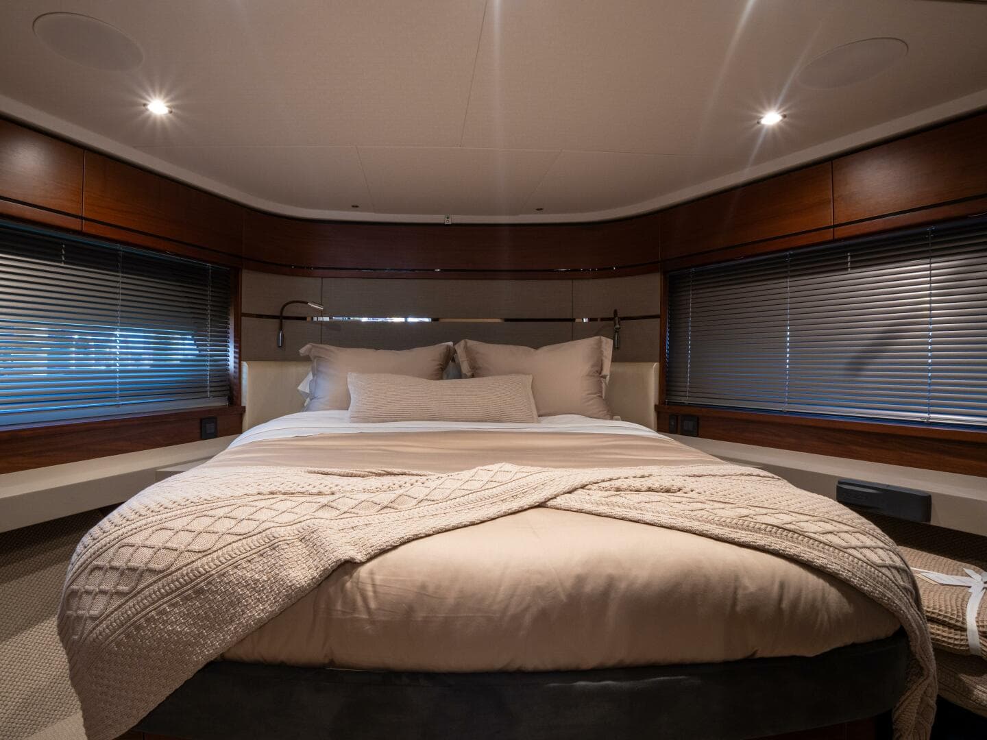 2020 Princess S66 — photo 49