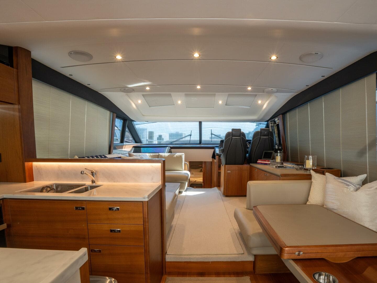 2020 Princess S66 — photo 36