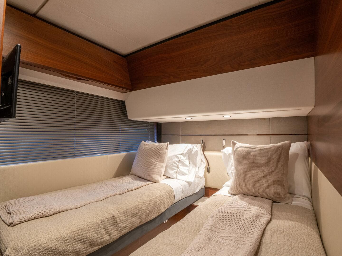 2020 Princess S66 — photo 53