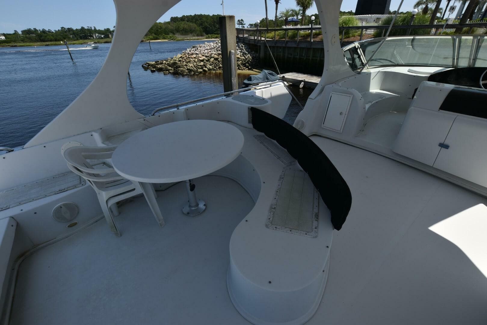 2005 Bluewater 5200 — photo 5