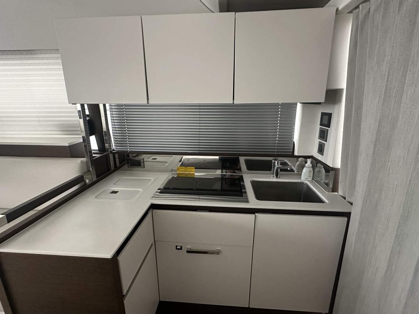 2020 Prestige 460S — photo 16