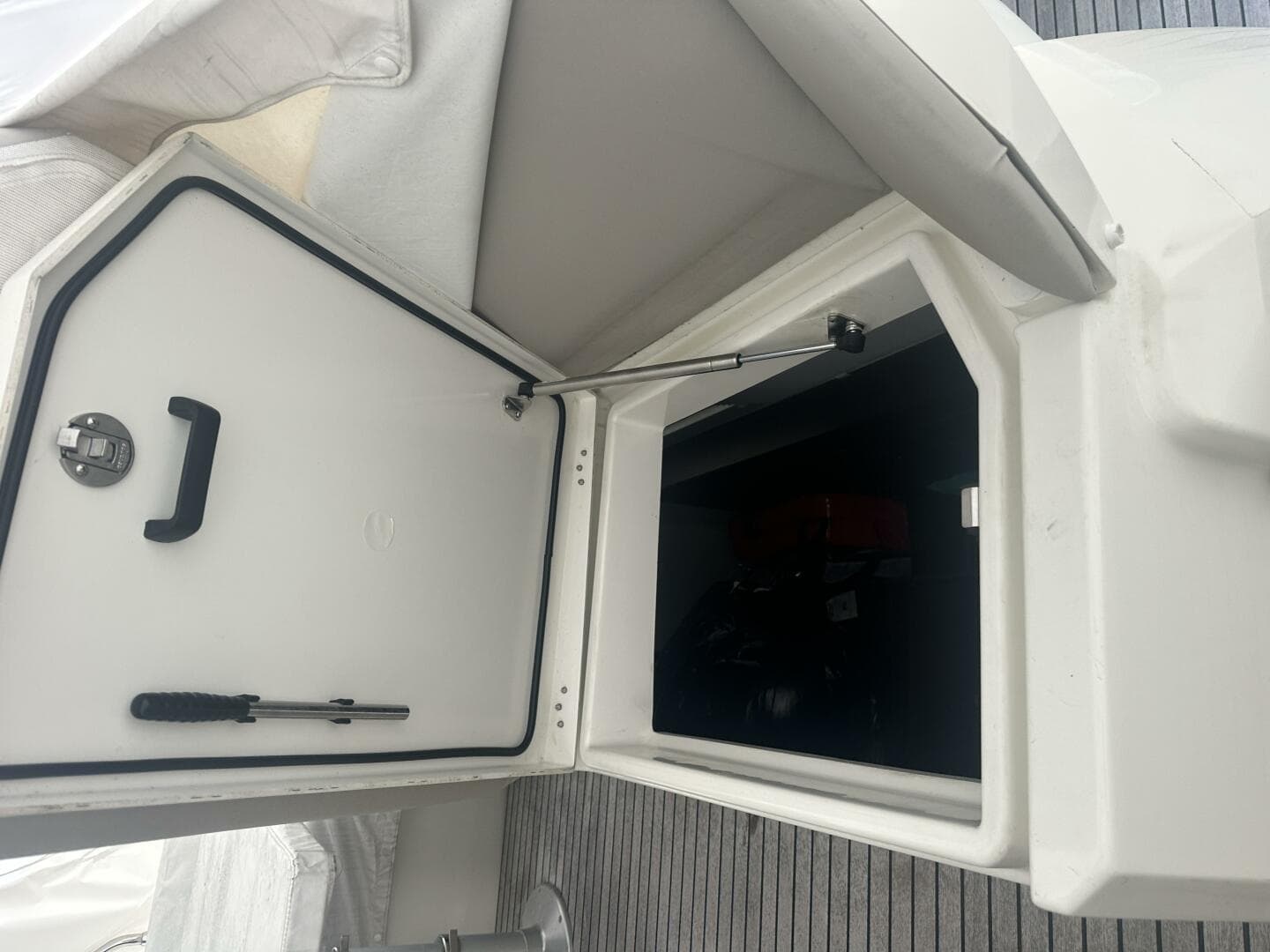 2020 Prestige 460S — photo 10