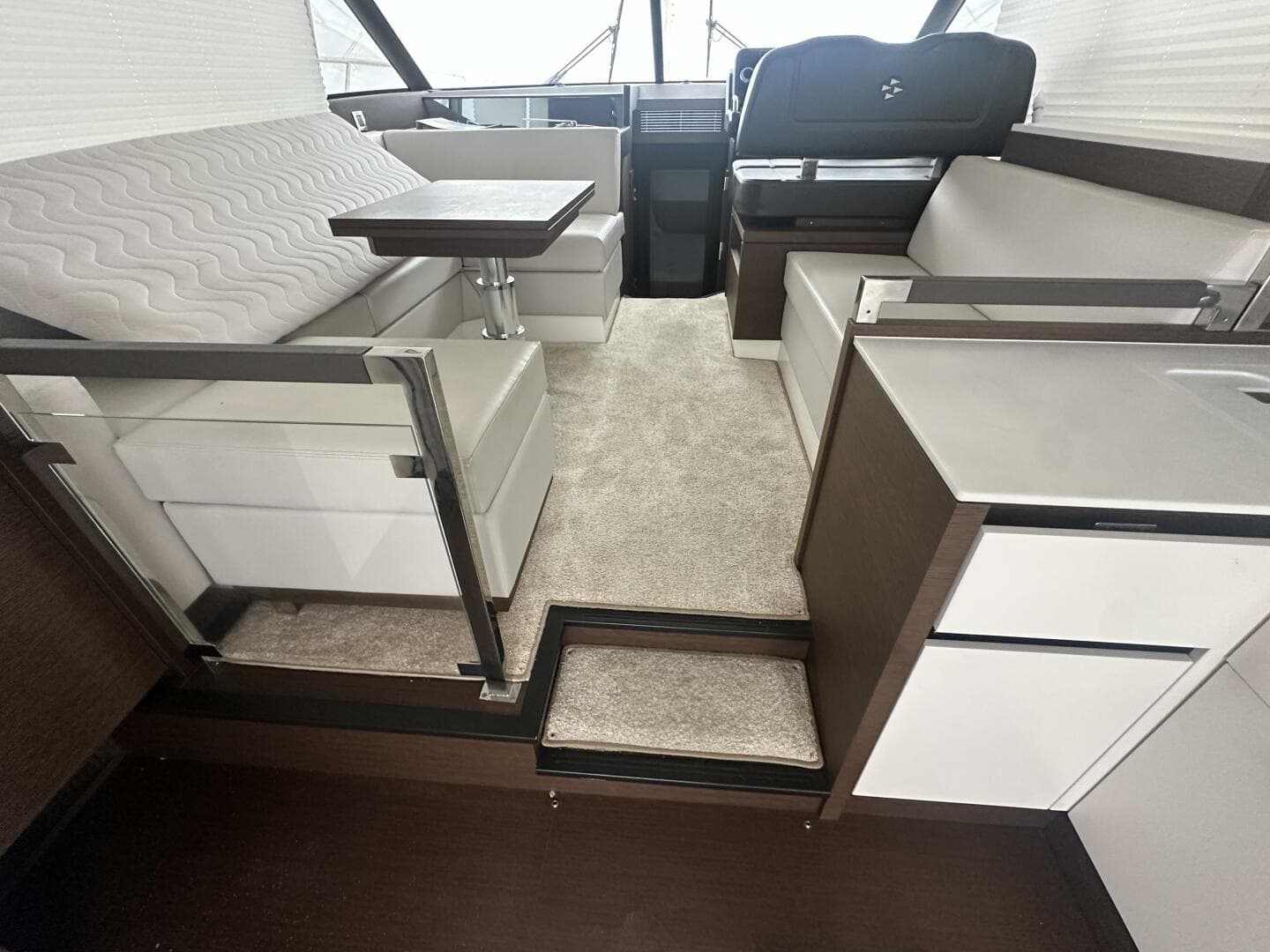 2020 Prestige 460S — photo 20
