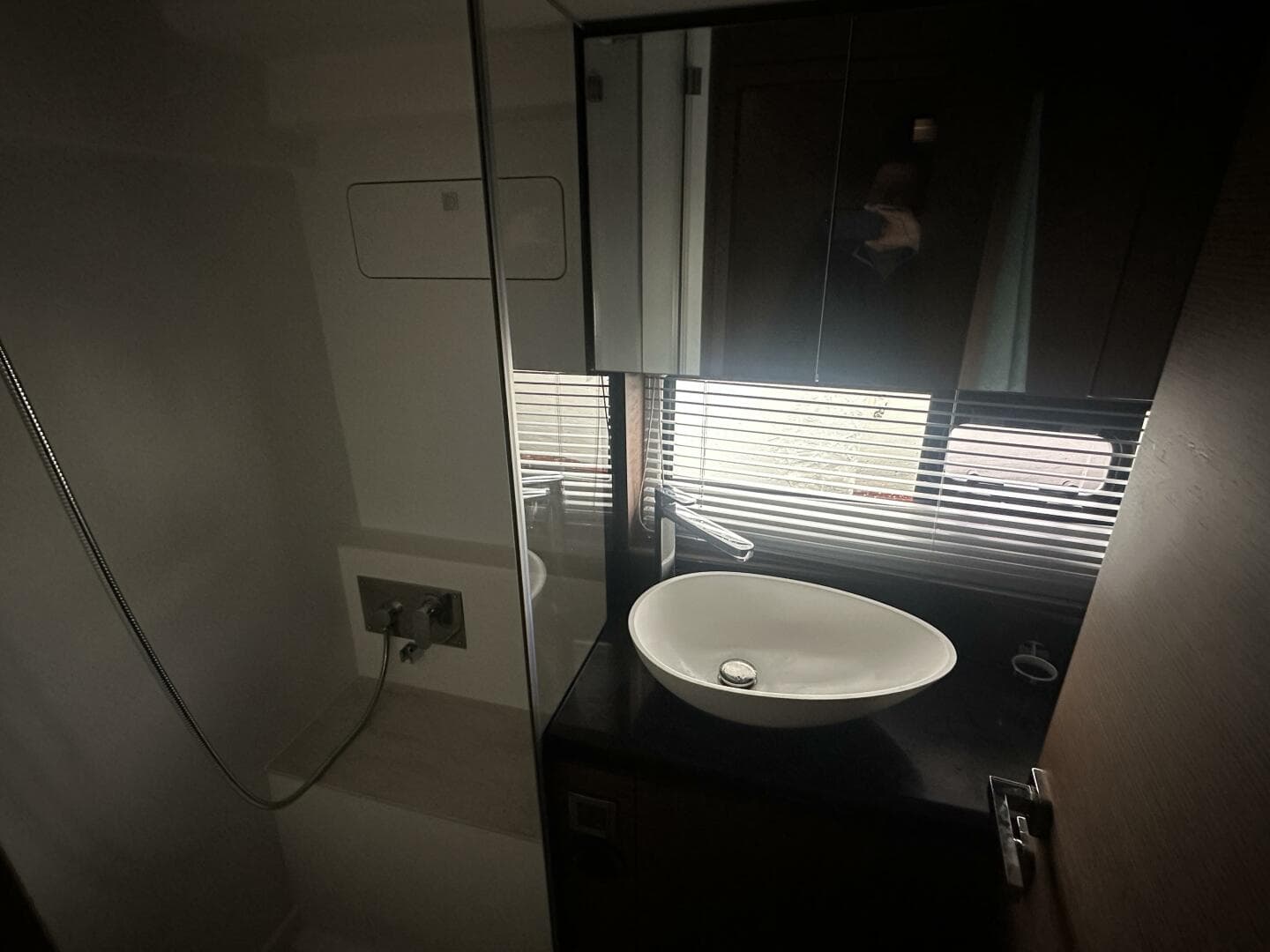 2020 Prestige 460S — photo 34