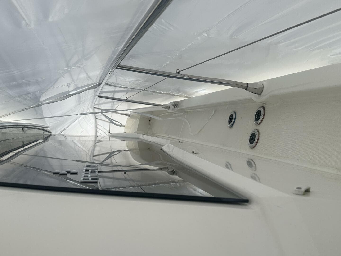 2020 Prestige 460S — photo 51