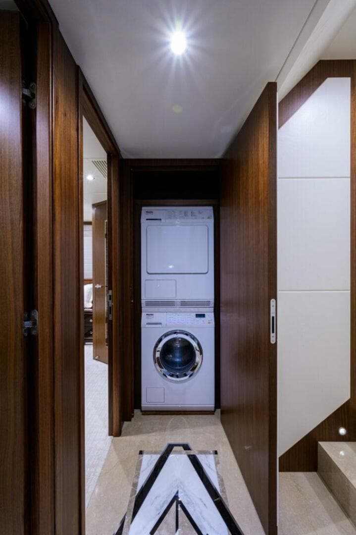 2019 Ocean Alexander 100 — photo 52