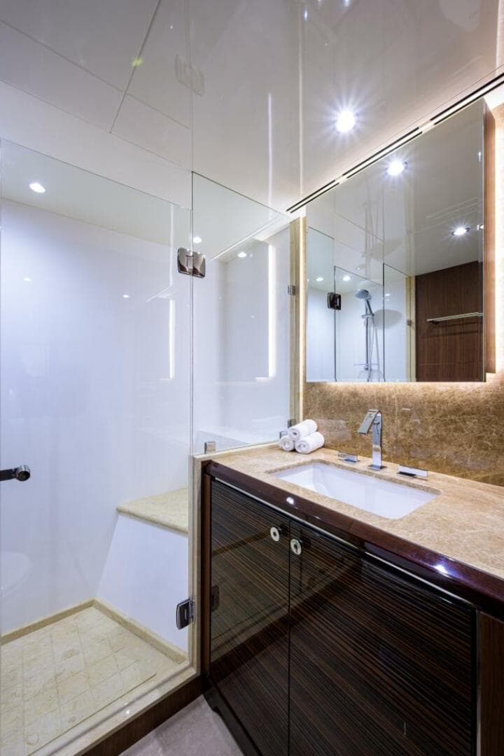 2019 Ocean Alexander 100 — photo 71