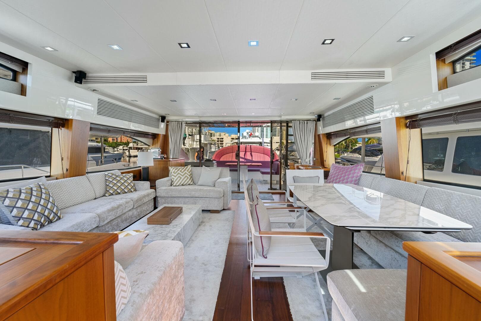 2013 Sunseeker Predator 84 — photo 17