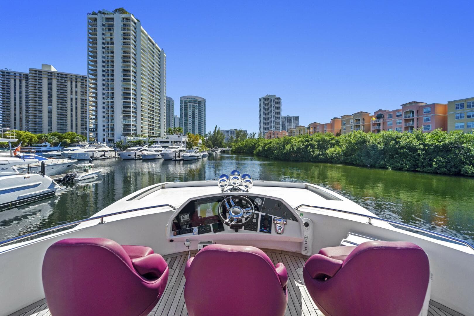 2013 Sunseeker Predator 84 — photo 12