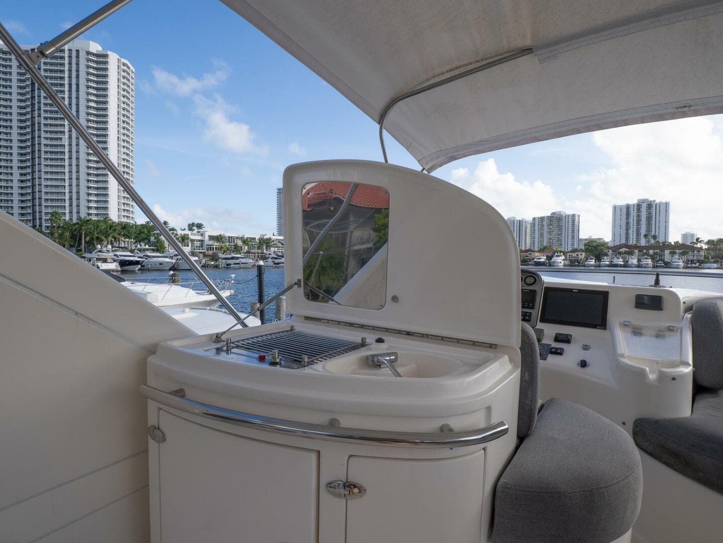 2008 Azimut 50 Flybridge — photo 19