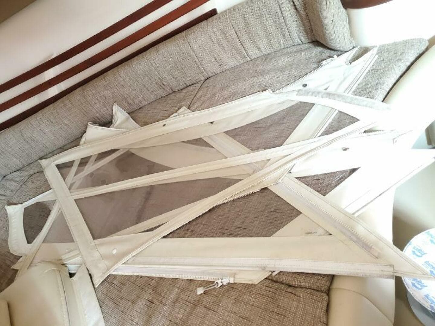 2018 Grady-White 330 Express — photo 61