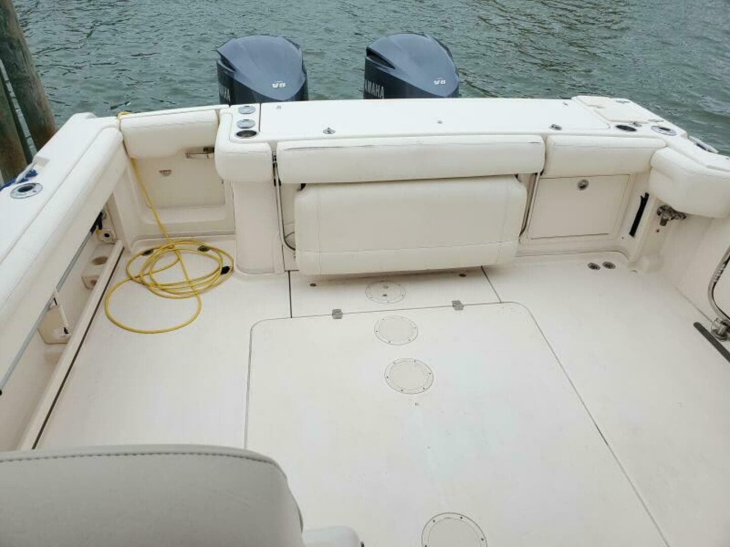 2018 Grady-White 330 Express — photo 30