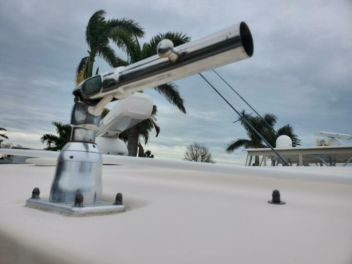 2018 Grady-White 330 Express — photo 31