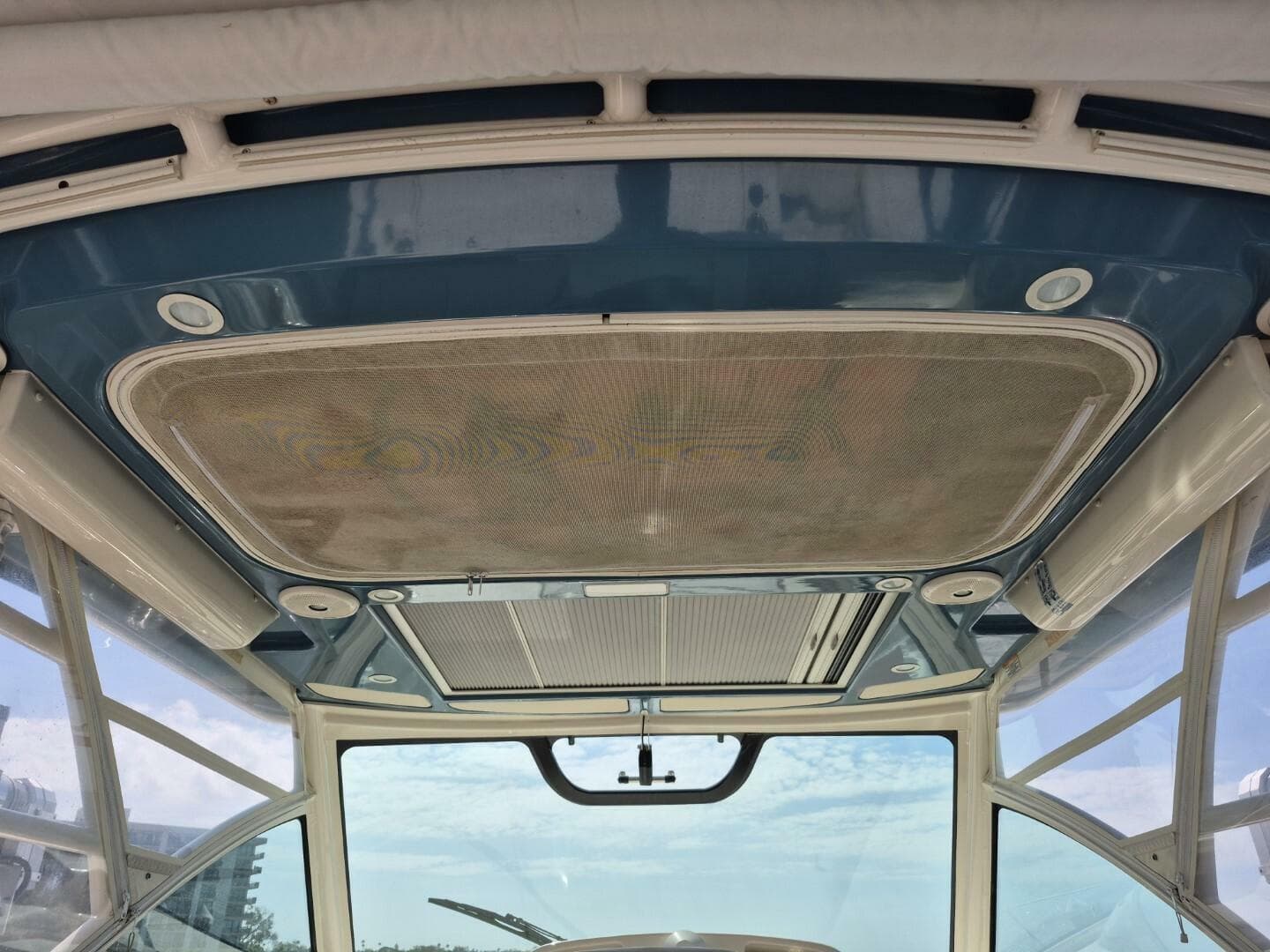 2018 Grady-White 330 Express — photo 88