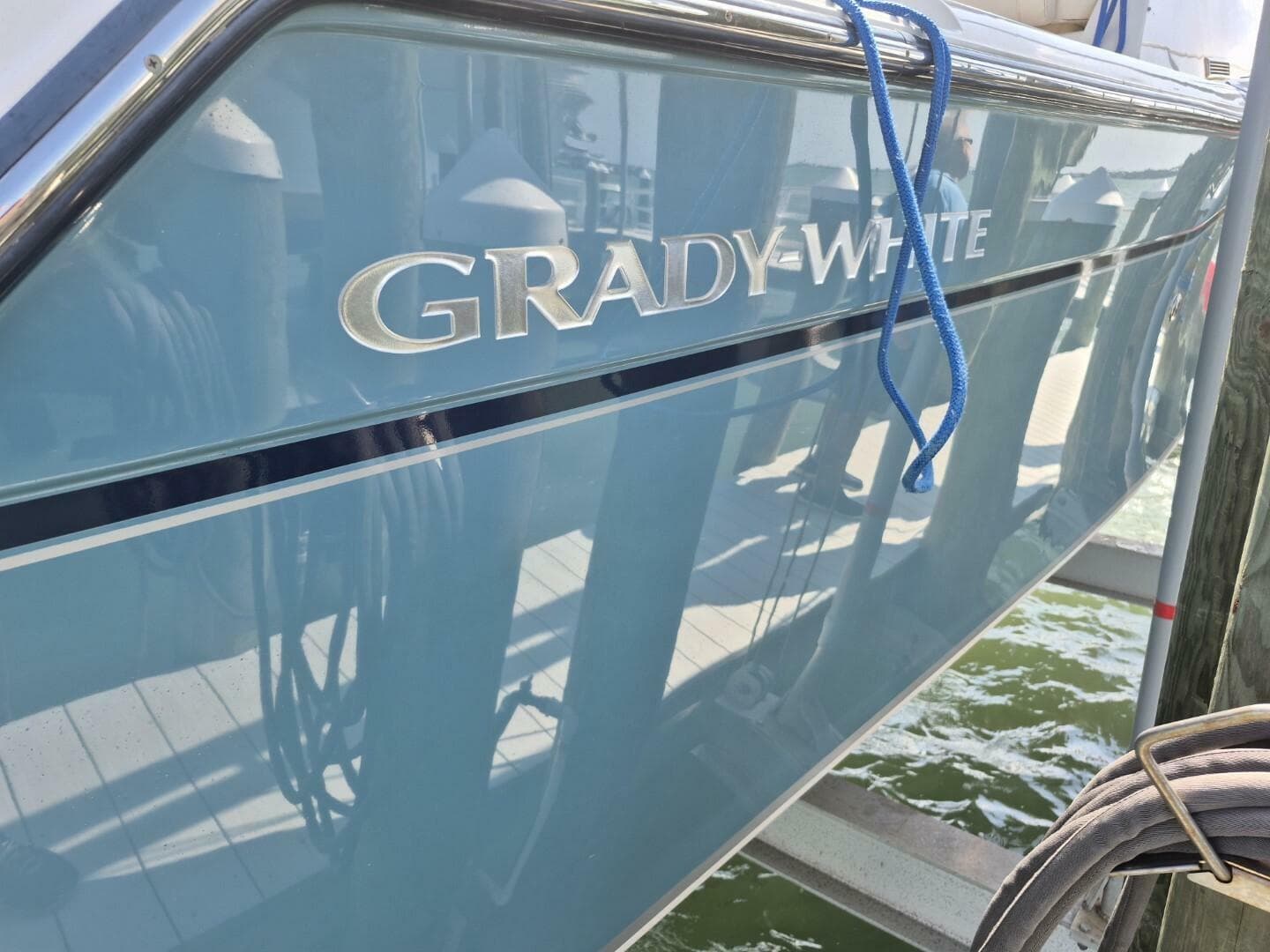 2018 Grady-White 330 Express — photo 92