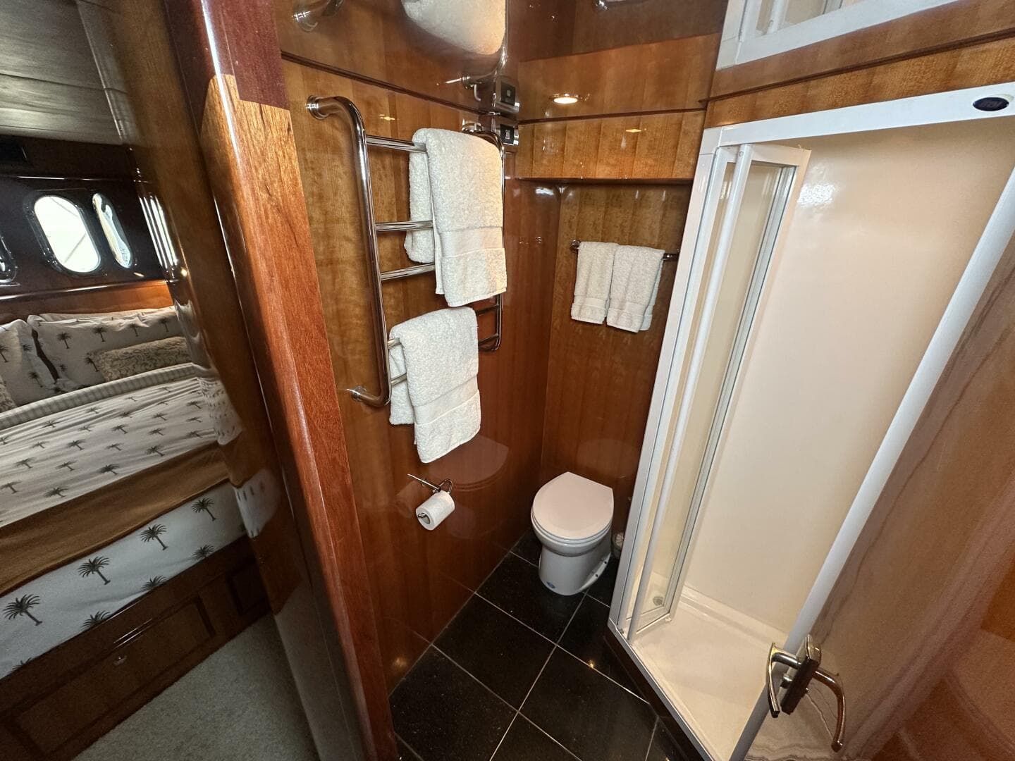 2010 Custom High Star 58 — photo 22