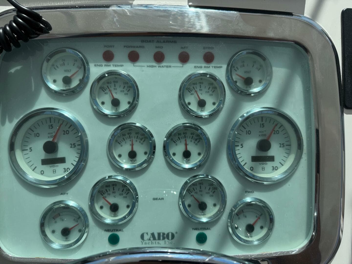 2002 Cabo 45 Express — photo 16