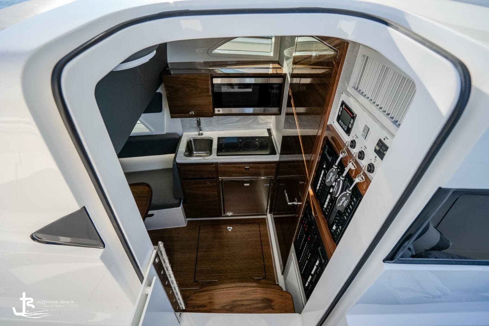 2025 Valhalla Boatworks V-46 — photo 30