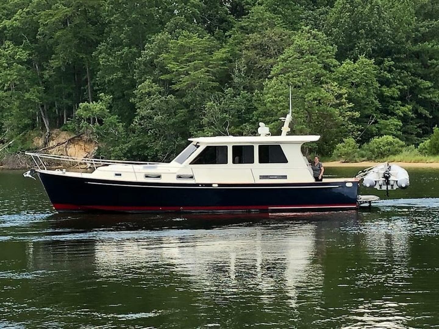 2005 Legacy 42 Sedan — photo 3