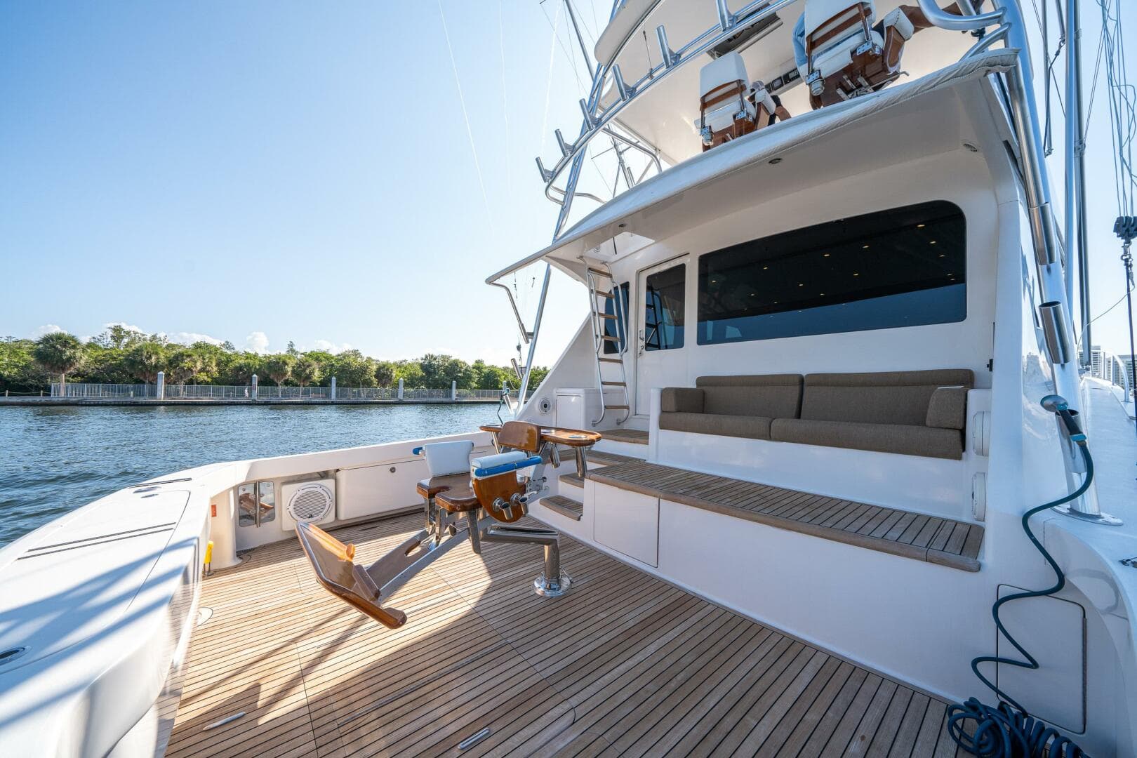 2006 Viking 68 Convertible — photo 57