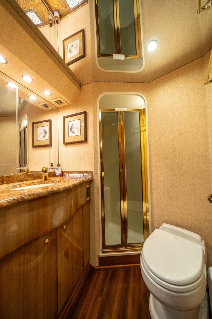 2006 Viking 68 Convertible — photo 40