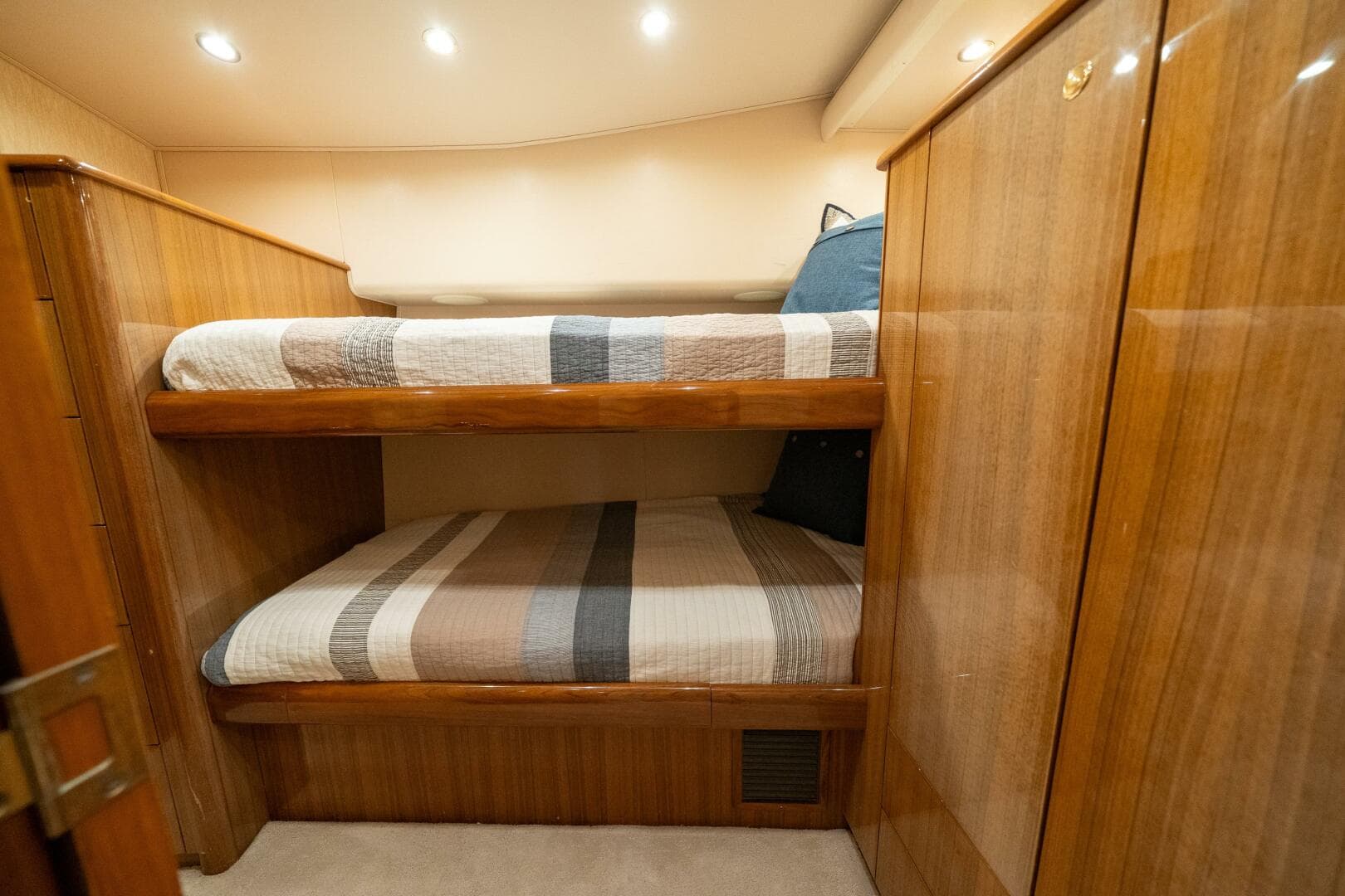 2006 Viking 68 Convertible — photo 49