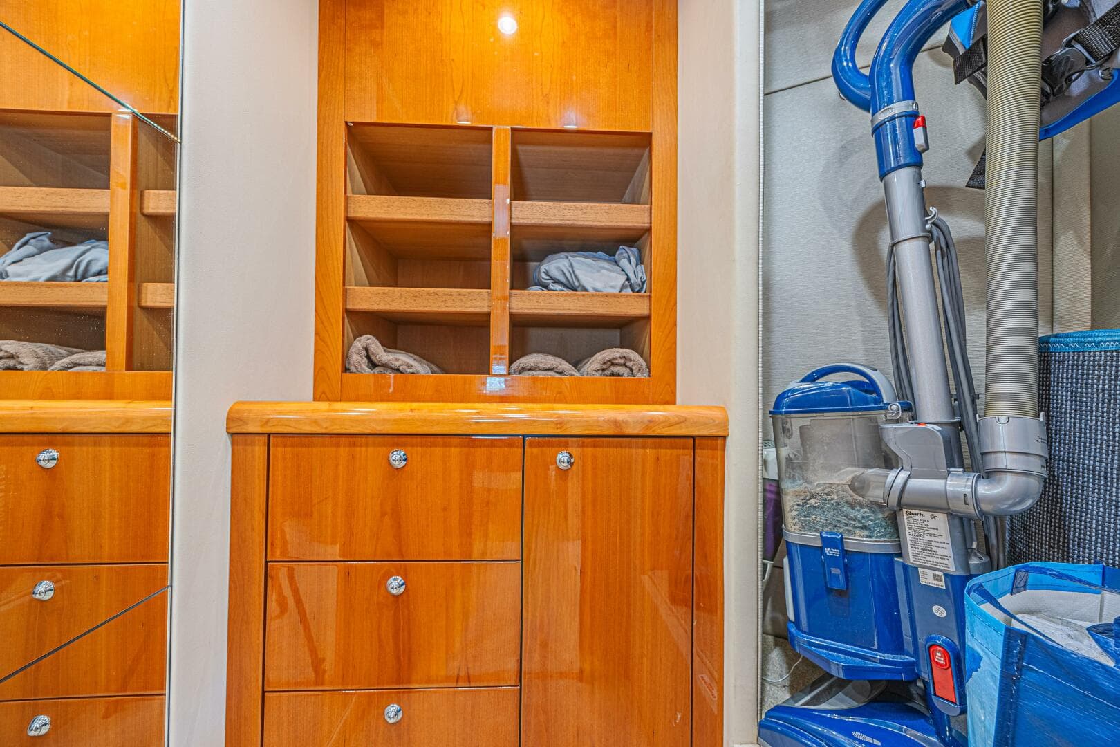 2006 Sunseeker 75 Yacht — photo 36