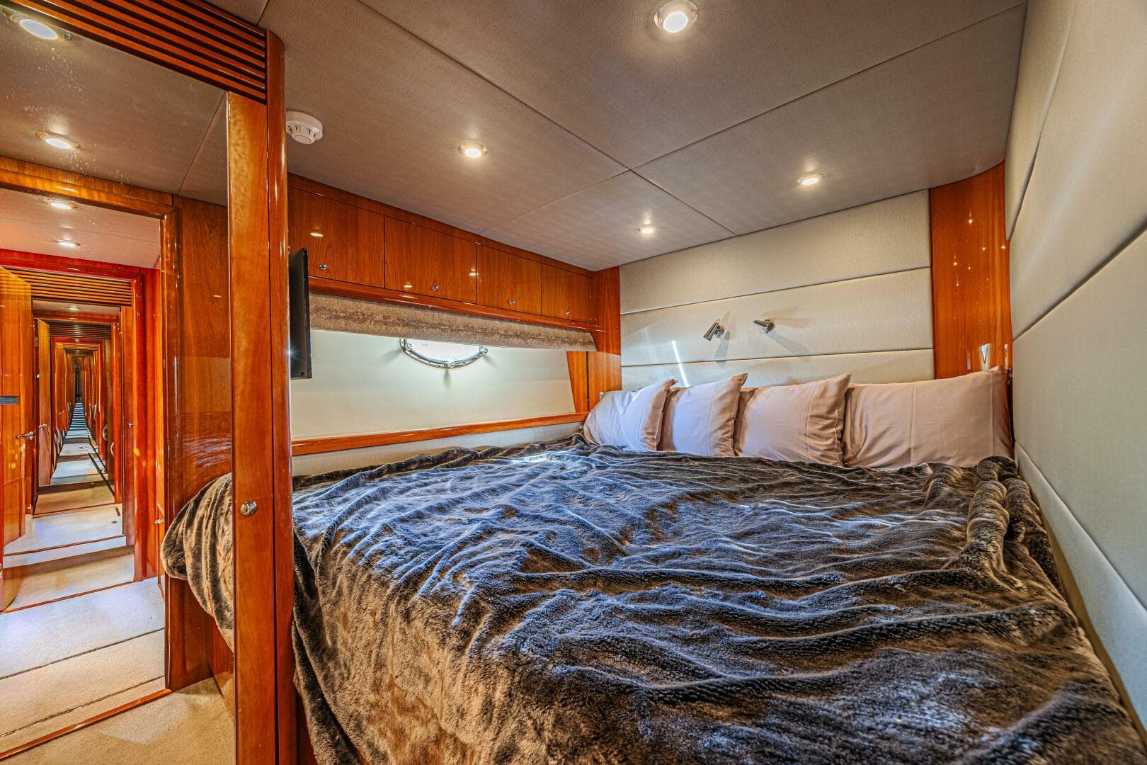 2006 Sunseeker 75 Yacht — photo 40